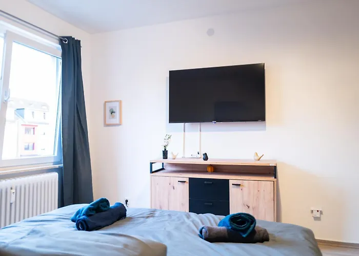 Apartment Fioranza Komfortable, Stilvolle Wohnung Fuer 6 Personen דירה *